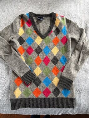 twik Y2K Grey Argyle 100% Lambswool V-Neck Sweater with Multicolor Diamonds EUC